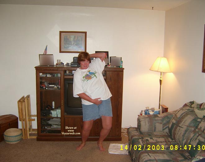 Pic #1Wife Stripping