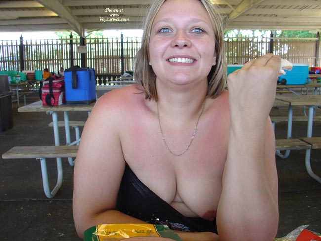 Pic #1Exhibitionists From Michigan