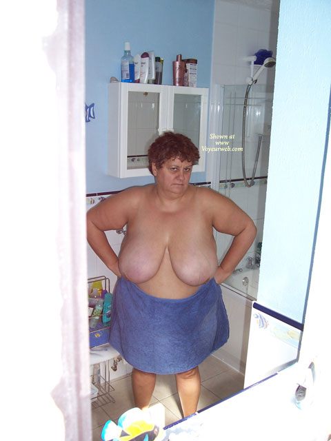 Pic #1Mature In The Shower