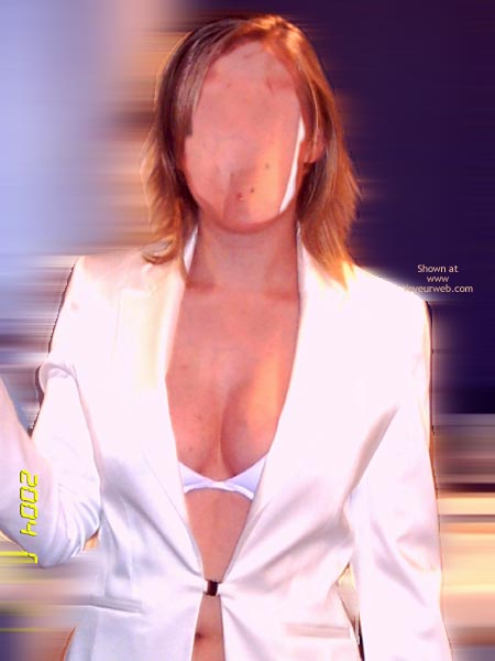 Pic #1Newcomer Goes Pure White