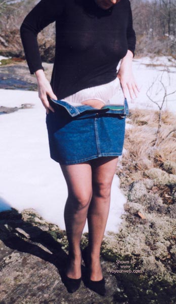 Pic #1Mrs.Cleaver On The Rocks Again