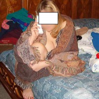 Pic #1 First Time Gorgeous Feet And Butt