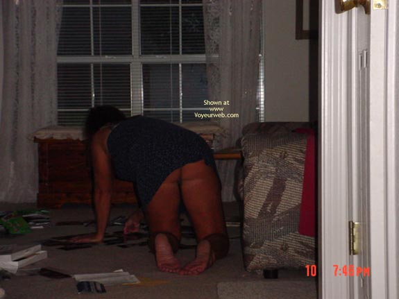 Pic #1SHE IS CLUELESS