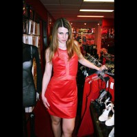 *Tw Elektra Nude In Erotic Shop