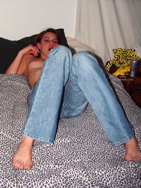 Pic #1Alex Tastes Her Own Pussy