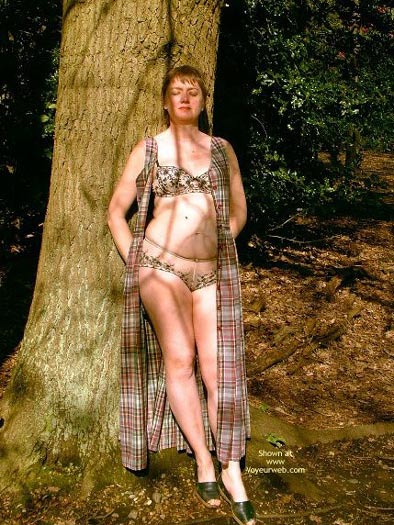 Pic #1*Tw A Walk In The Woods