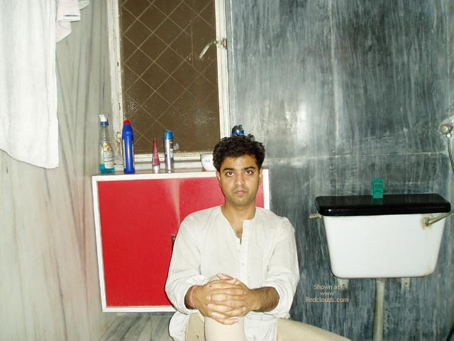 Pic #1M* Shy Aussie Indian