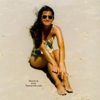 Pic #1Kati Am Strand Teil 1