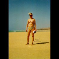 Bea In Frankreich Am Strand