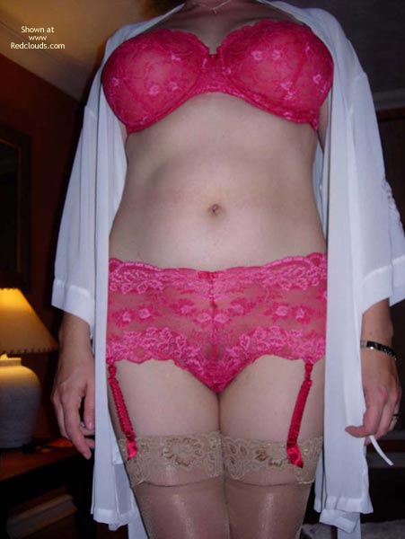 Pic #1Wifeyuk Again