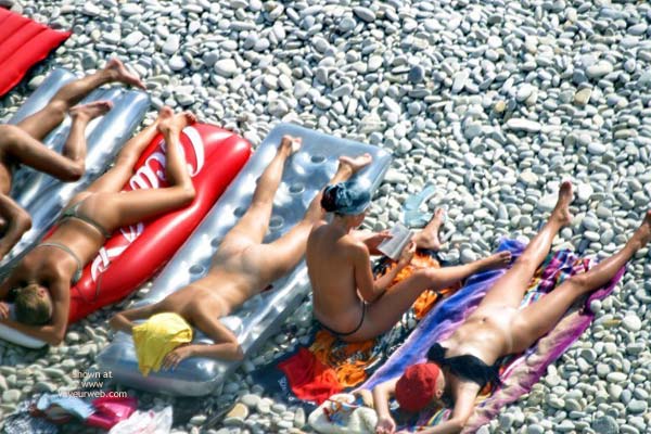 Pic #1Two Nude And Three Topless Girls