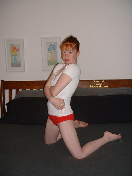 Pic #1Horny Housewife