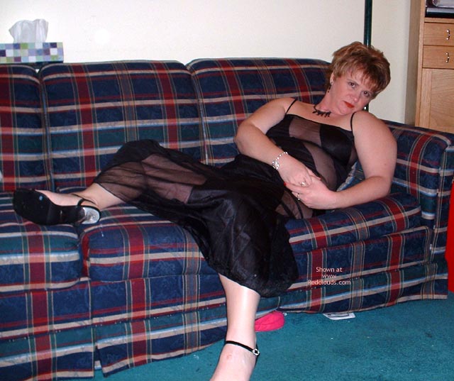 Pic #1Redd In Black With Beer