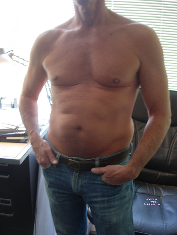 Pic #1M* Unappreciated Urban Hubby