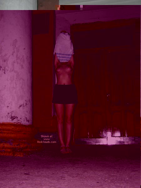 Pic #1Siberienne Masturbation Sur Le Trottoir