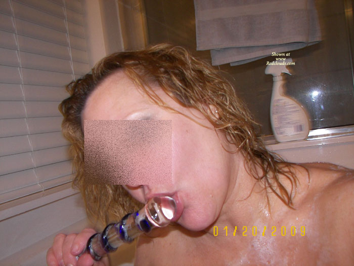 Pic #1Lady In Bathtub