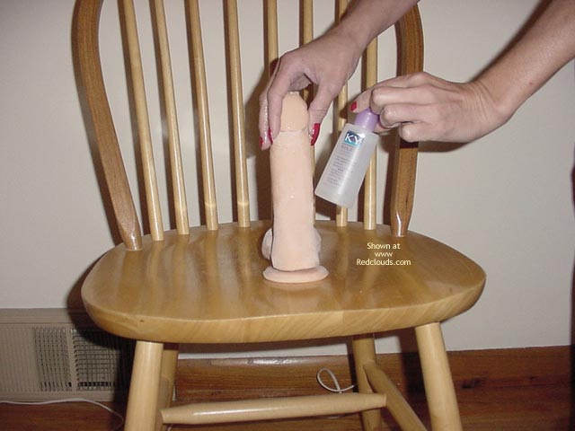 Pic #1*Si Dez Does Her Dildo Hard