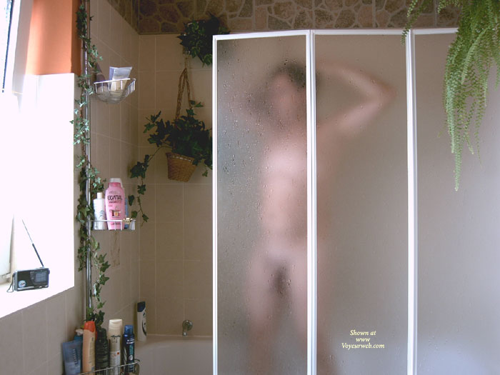 Pic #1M* Mein Mann Duscht