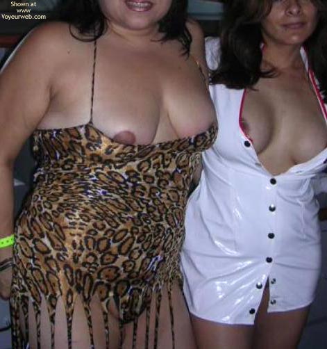 Pic #1Uk Pool Hall Queen Invades Cali