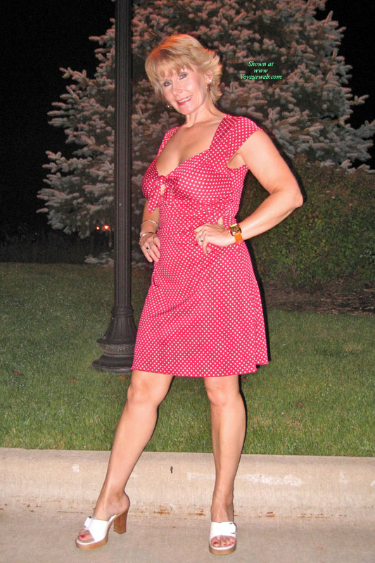 Pic #1*PL Anna&#39;s Surprise Strip!