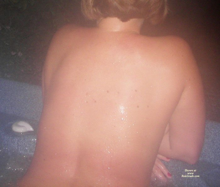 Pic #1Hot Tub Hot Ass