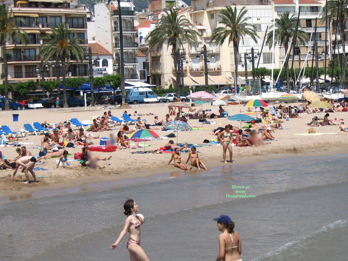 Pic #1Few Girls From Costa Brava