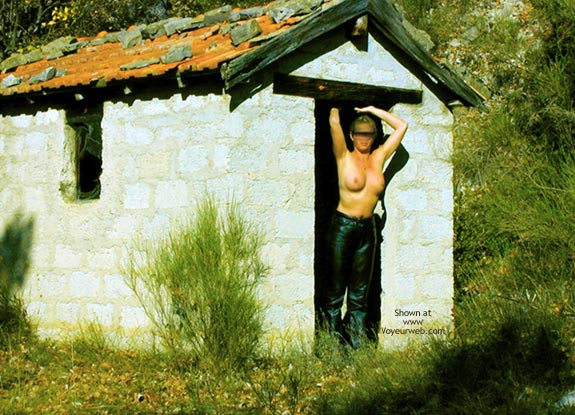 Pic #1Tina  La Cabane Du Cantonnier