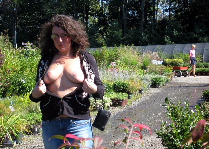 Pic #1 Quick Trip To The Garden Store