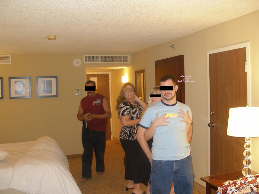Pic #1Stcl - Muffin Muncher 1 of 2