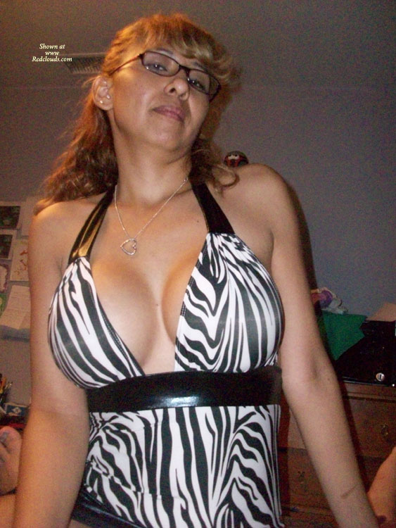 Pic #1*SG Nina Latina Sex In Glasses