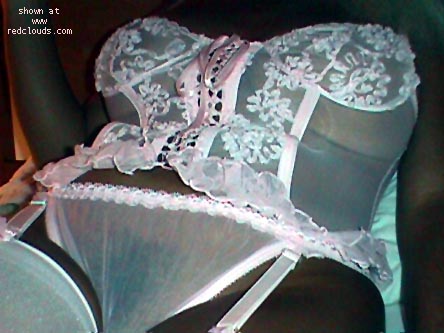 Pic #1Carla Hot