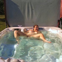 Pic #1 Muffin Top In Hot Tub