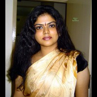 Skin Exposure Of Desi In Saree