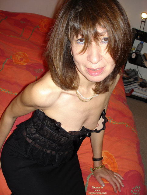 Pic #1 Michelle In Nylons