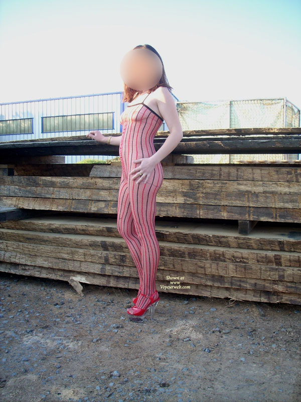 Pic #1Sexy Mimie &agrave; La Menuiserie