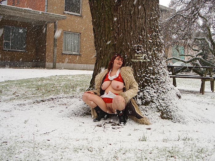Pic #1 Funky Lady Outdoors