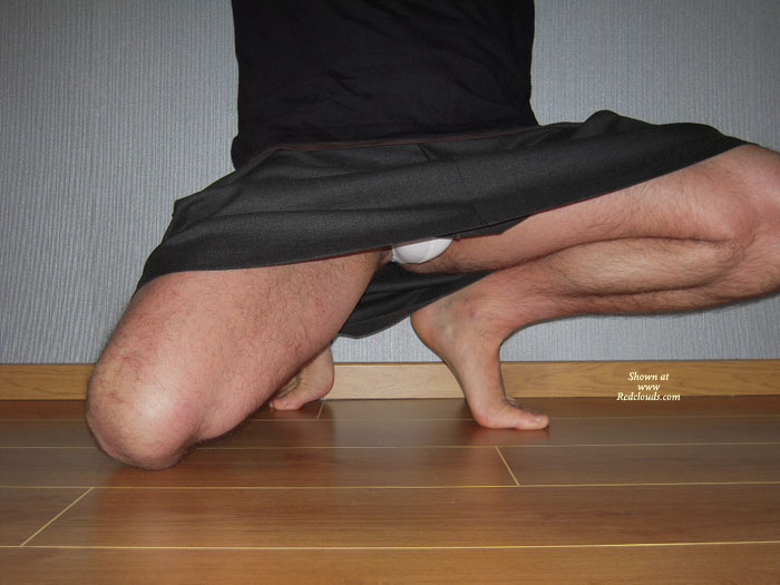 Pic #1M* Jupe Et String