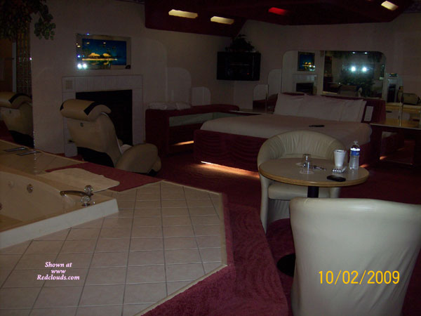 Pic #1Sybaris