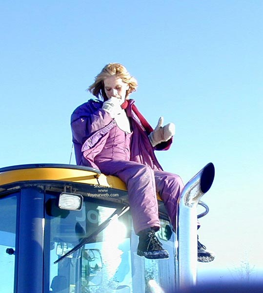 Pic #1Tl Visits A Construction Site