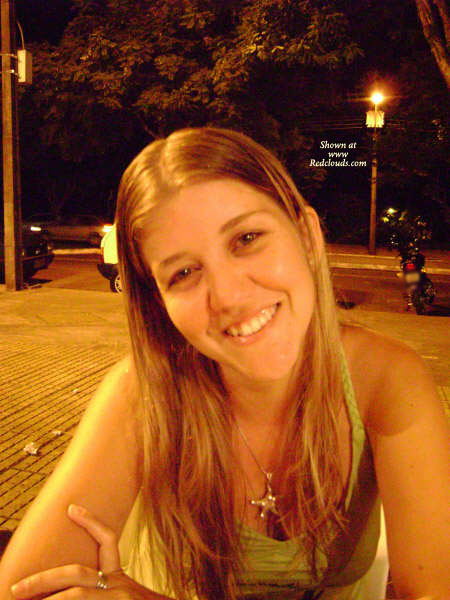 Pic #1Ana Paula