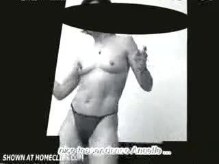 Pic #1Anaelle Topless Dancing 1