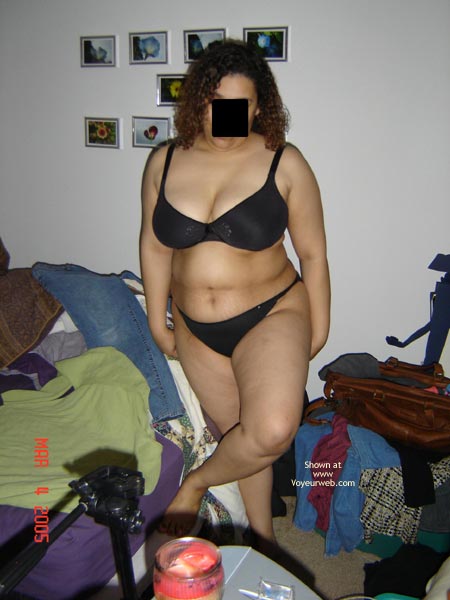 Pic #1Slutty Juliette Undressing