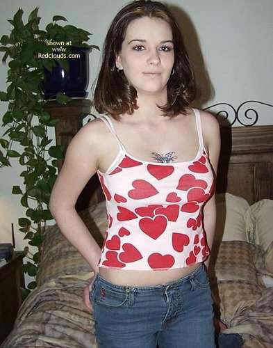 Pic #1Chica De Caracas (Ucab)