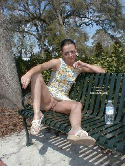 Pic #1Austin Sunning Her Bunny