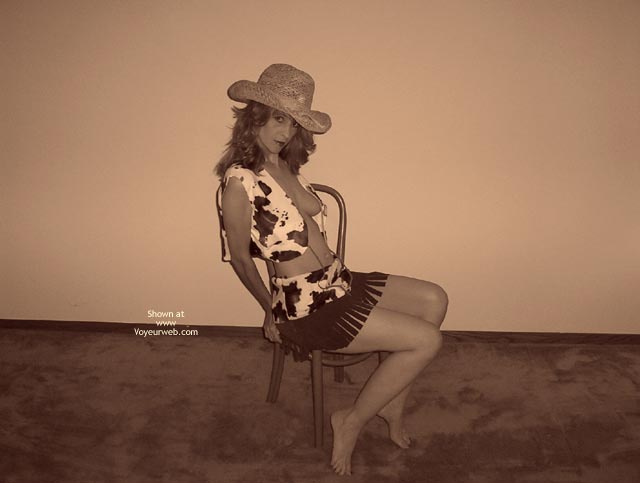 Pic #1Giddy Up