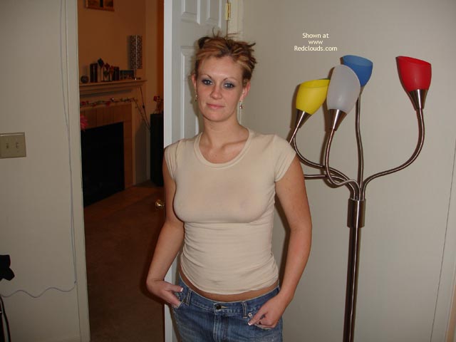 Pic #1Upskirt  Xbox Halo 2 Dare, Hot Pussy