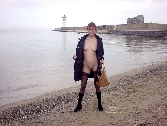 Pic #1Tiiiina Exhib To The Seaport