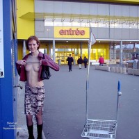 Tiiiina Exhib In Ikea Part1/2 Francai