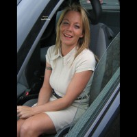 Pic #1 Topless Amateur:&nbsp;Sexy Girlfriend 07