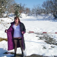 Pic #1 Nude Wife:&nbsp;More In The Snow